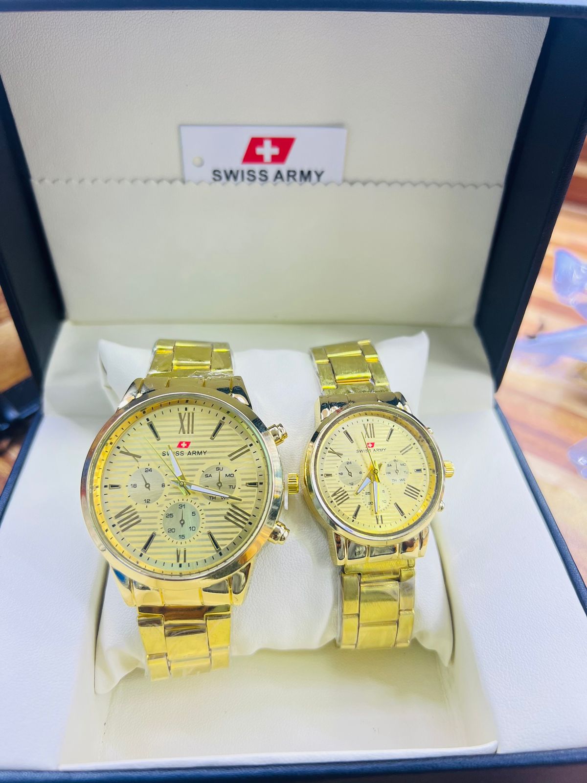 Swiss Army Chain Gold Watch Couple Watch